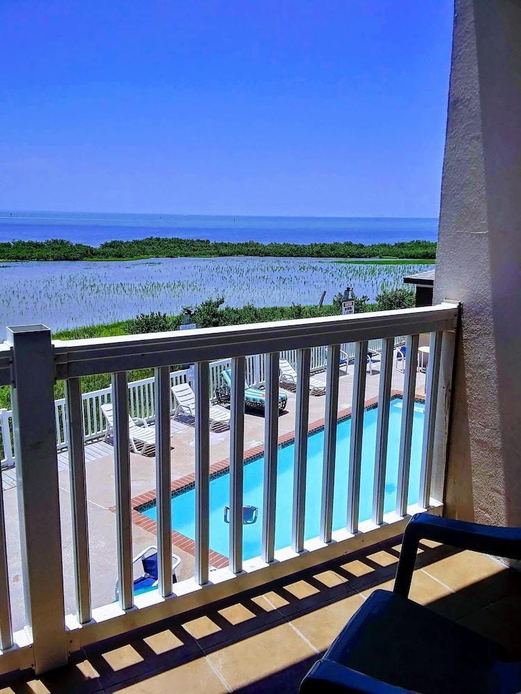 Blue Bay Inn And Suites South Padre Island Exteriör bild
