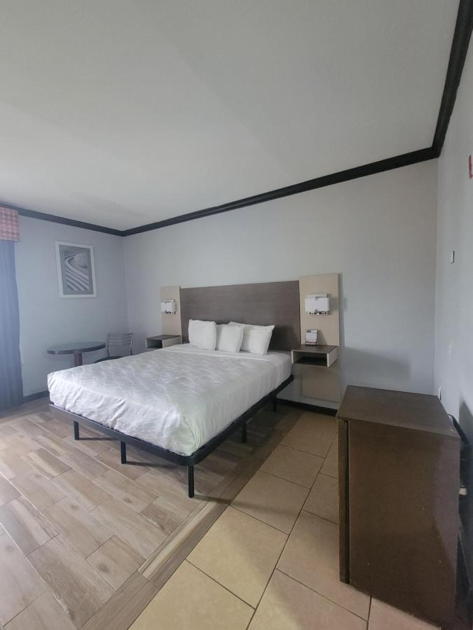 Blue Bay Inn And Suites South Padre Island Exteriör bild