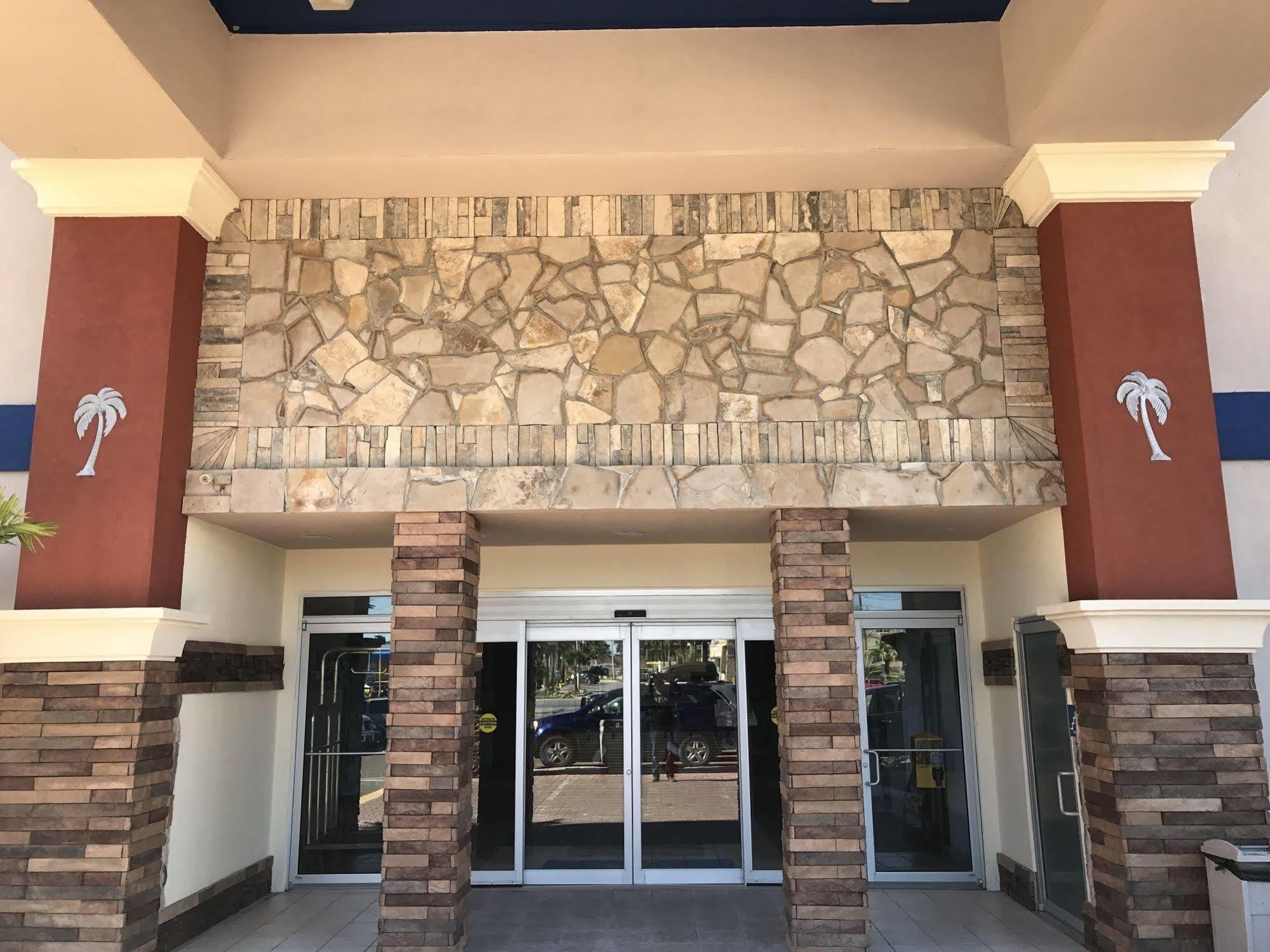 Blue Bay Inn And Suites South Padre Island Exteriör bild