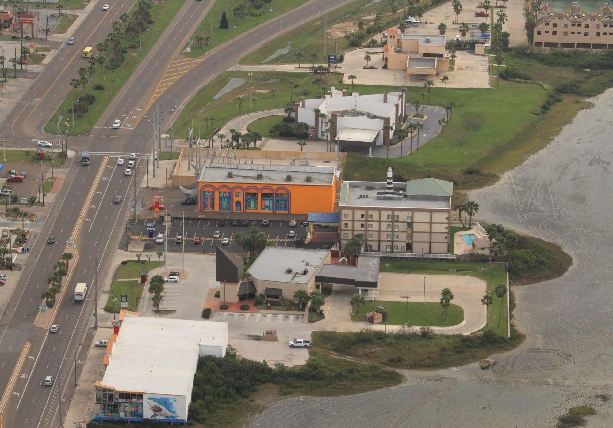 Blue Bay Inn And Suites South Padre Island Exteriör bild